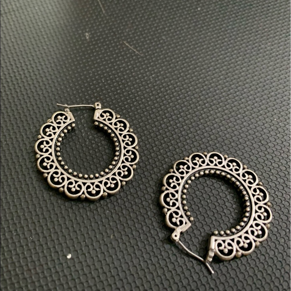 Hoops